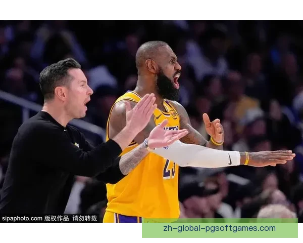 NBA季后赛抢七大战，火箭对阵湖人，詹姆斯对杜兰特对决。