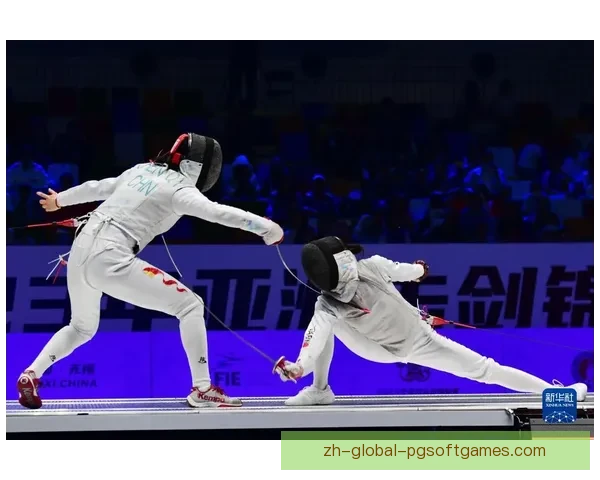 击剑公开赛：维护体育精神，展示风采