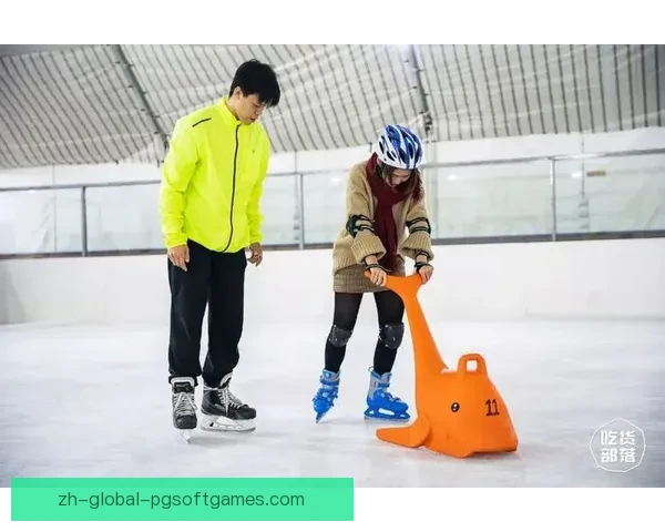 初学者滑冰指南：轻松掌握基本技巧，享受冰上乐趣